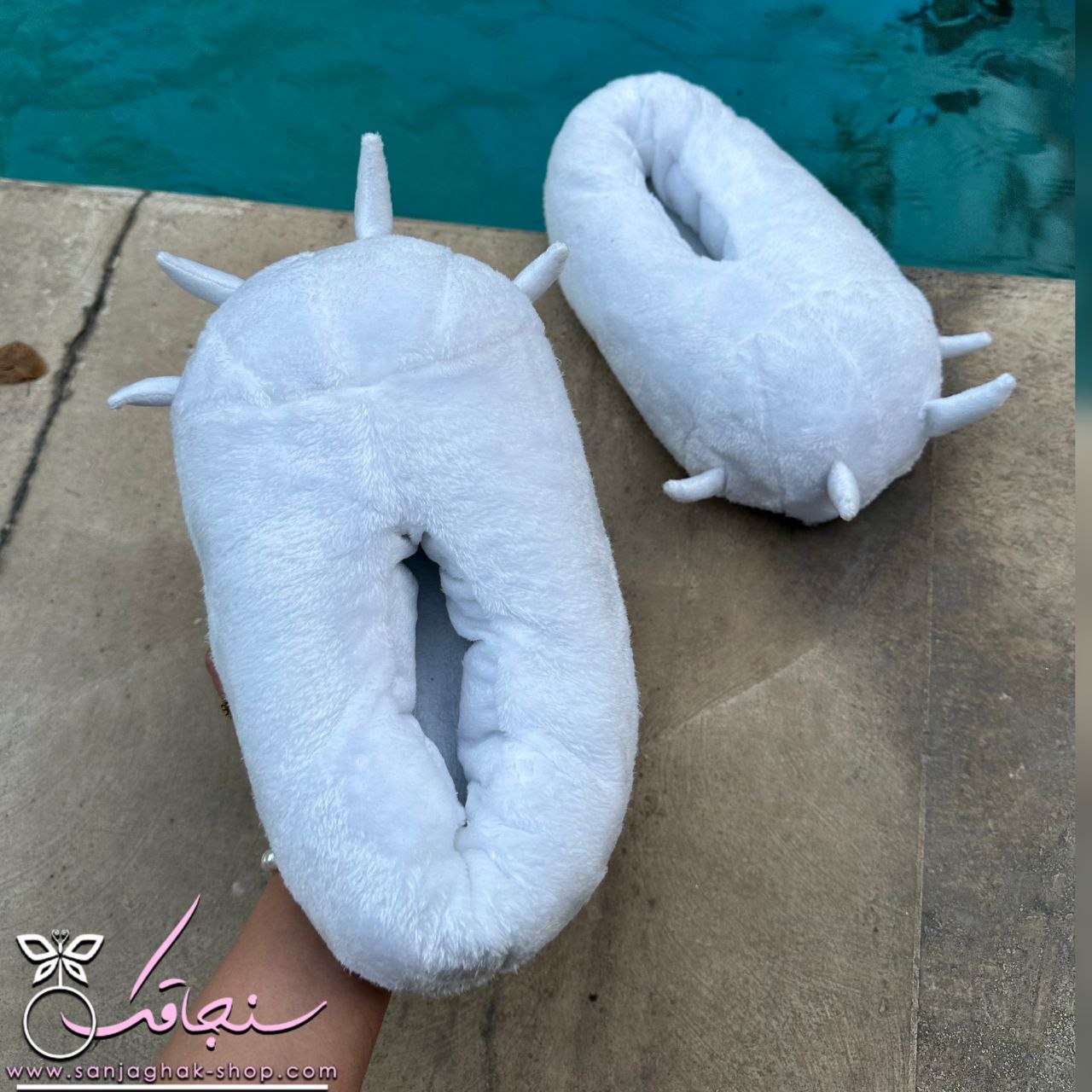 تنپوش گربه ای ربدوشامبر